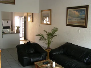 Furnished room in 3 bed 2 bath furnished  apartment in Paulshof