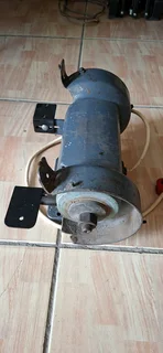 6&#34; Bench Grinder (Black &amp; Decker)