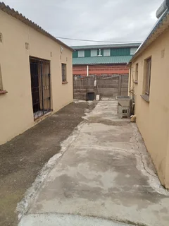 2room in Ntuzuma F eMaromeni R2000
