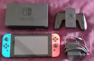 Nintendo Switch Lite And V2 Bundle