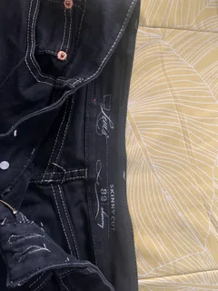 Women&#39;s Levi 505 jeans