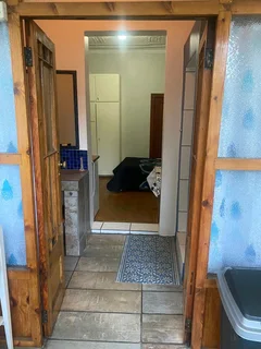 Large Furnished En-suite