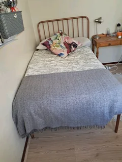 3/4 Metal Bed