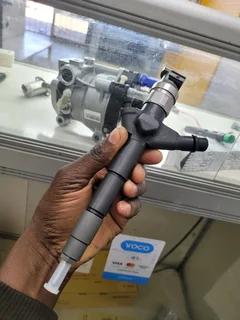 New diesel Injectors Navara D40 2.5dci