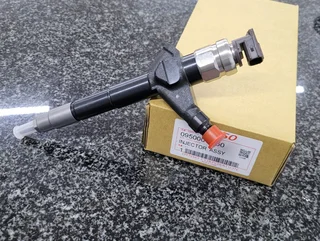 Nissan Navara 2.5dci Diesel fuel injectors - New