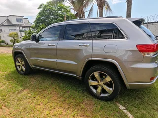 Grand jeep cherokee 2013