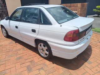 1999 Opel Astra Sedan