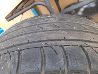 2010 A6 1 x rim and tyre size 225/50/R17