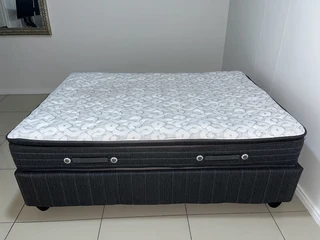 Sealy Posturepedic Alon Medium - Double BED