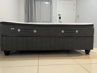 Sealy Posturepedic Alon Medium - Double BED