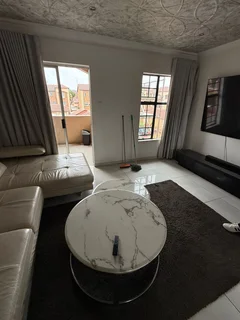 2 Bedroom Newly Renovated