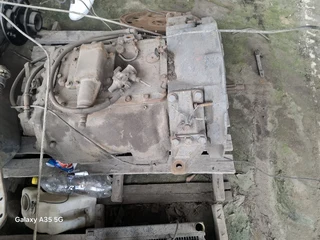 9 speed Fuller gearbox