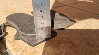 Front brake pads and discs for D4D Fortuner