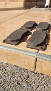 Front brake pads and discs for D4D Fortuner