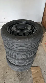 4 x 185/60/R15 tyres with 15 inch steel rims