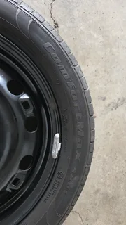 4 x 185/60/R15 tyres with 15 inch steel rims