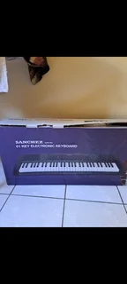 Electronic keyboard piano
