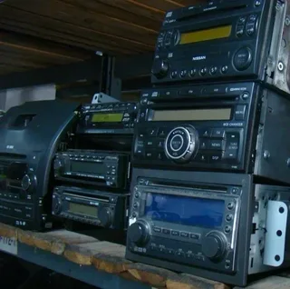 Car Radio ORIGINAL for most Make and Model BAKKIES|ae|525