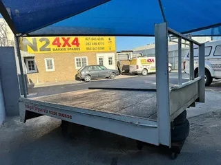 Toyota Hilux flatbed loadbin. Compatible with D4D and GD6 single cab. |bt|78