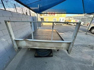 Toyota Hilux flatbed loadbin. Compatible with D4D and GD6 single cab. |bt|78