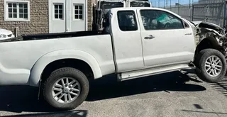 Toyota Hilux 3.0 D4D ClubCab 4x4 *stripping for spares* |sp|134
