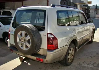 Mitsubishi PAJERO 3.2 DiD. *Variety spare parts available* |sp|168