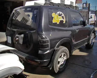 Mitsubishi Pajero GLS DiD 3.2 *Variety of spare parts available* |sp|161