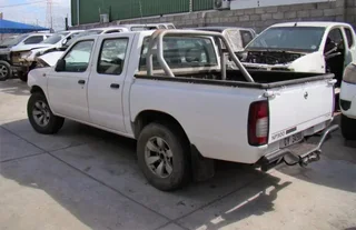 NISSAN NP300 Double Cab 4x4 *Stripping for spares* |sp|512
