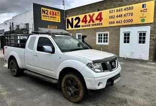 Nissan Navara 2.5d Clubcab 4x4 Manual. 2010. *stripping For Spares* |sp|53