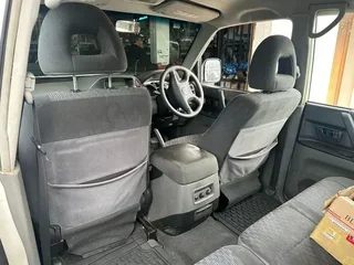 Mitsubishi Pajero 3.2 DiD Gen-3 LWB 4x4 Automatic *stripping for spares* |sp|67