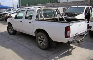 NISSAN NP300 Double Cab 4x4 *Stripping for spares* |sp|512