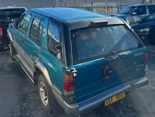 Isuzu Frontier KB280 4x2 Manual *stripping for spares* |sp|146