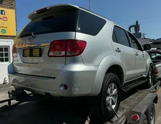 Toyota Fortuner 3.0 D4D 4x2 Manual 2006 *Stripping for spares* |sp|23