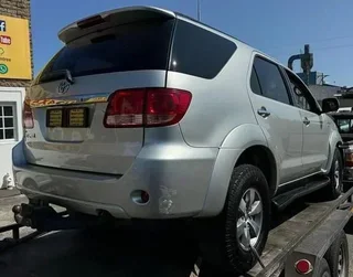 Toyota Fortuner 3.0 D4D Manual *stripping for spares* |sp|51