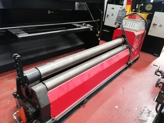 Pyramid 3 Roller Plate Roll