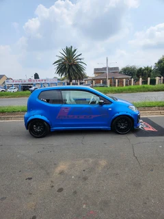 2016 Volkswagen Move up! 1.0