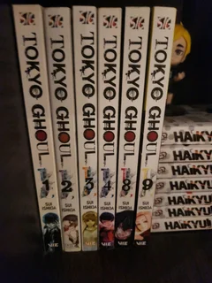 Tokyo Ghoul manga (Vols 1-4, 8, 9)