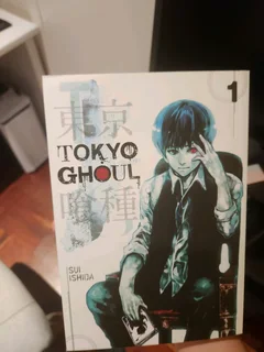 Tokyo Ghoul manga (Vols 1-4, 8, 9)