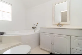 4 Bedroom House for Sale in Farrar Park boksburg