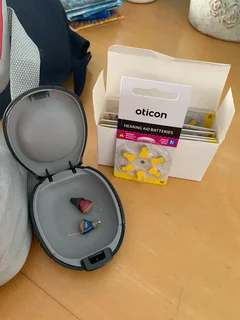 Signia Silk X hearing aid for sale.