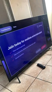 75 HISENSE 4K UHD SMART TV in Awesome condition working perfectly very clean and neat