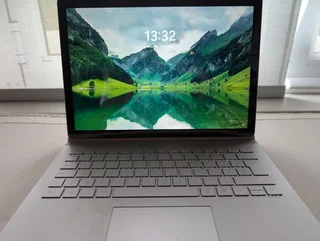 Microsoft 2-in-1 Surface Book 2 | i5-8350U 8GB | 256GB SSD | Win11 Pro | UK Keyboard | 13.5 Screen