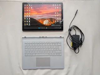 Microsoft 2-in-1 Surface Book 2 | i5-8350U 8GB | 256GB SSD | Win11 Pro | UK Keyboard | 13.5 Screen