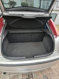 2004 Ford Focus Hatchback