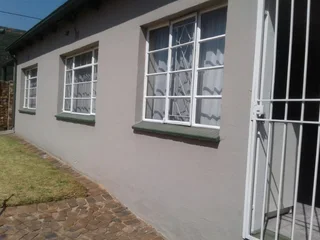 1 bedroom Garden Cottage to let