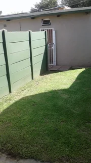 1 bedroom Garden Cottage to let