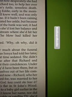 Strange Allure - Susan Lewis.