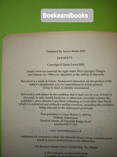 Strange Allure - Susan Lewis.