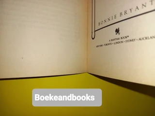 Trail Mates - Bonnie Bryant - The Saddle Club 5.