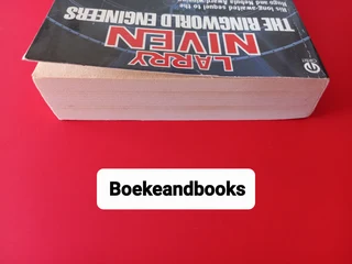 The Ringworld Engineers - Larry Niven.